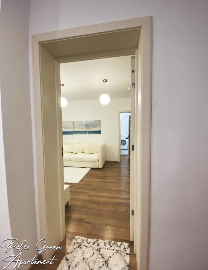 Peles Green Apartment & Piano คลูจ-นาโปกา ภายนอก รูปภาพ