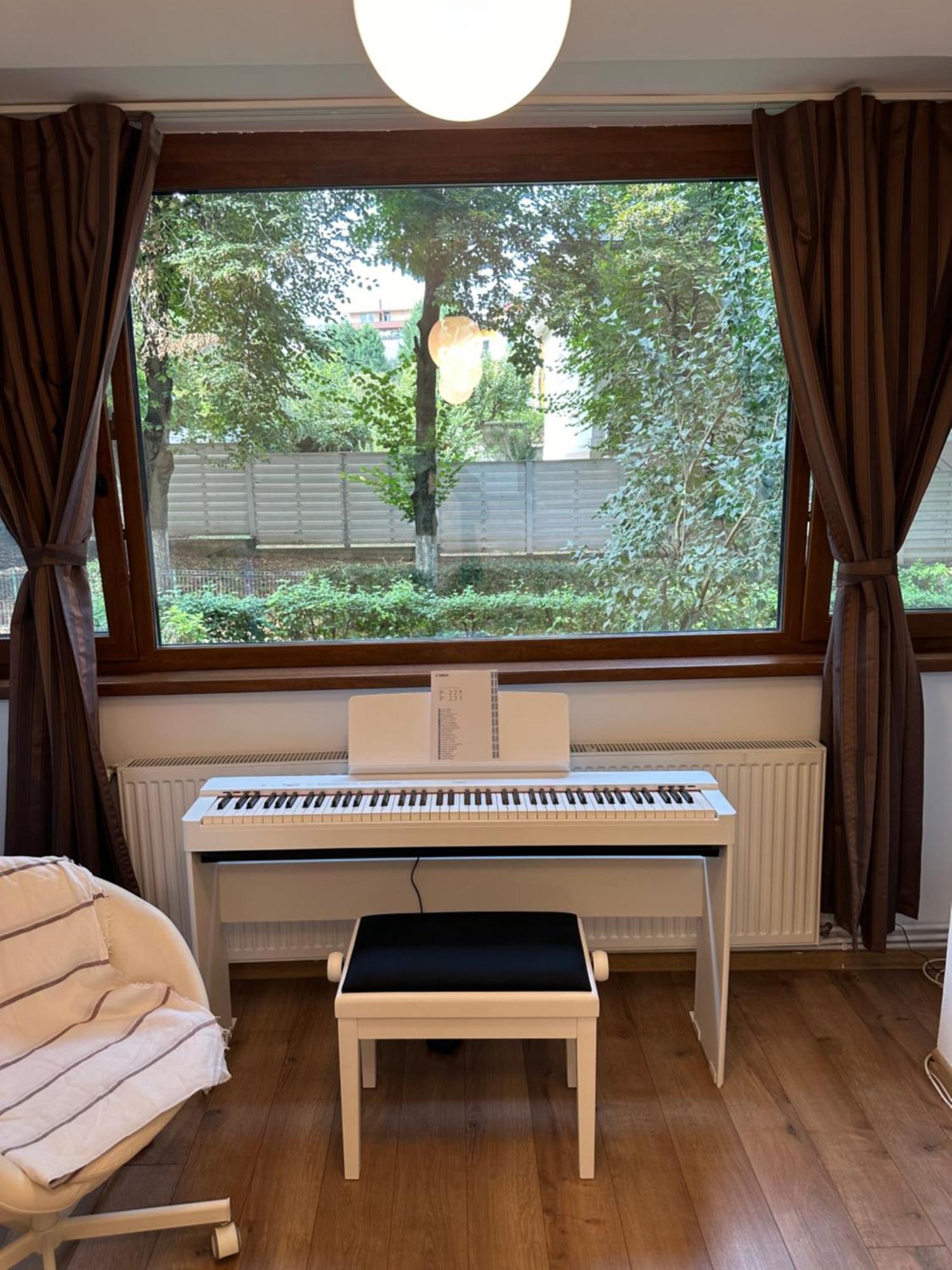 Peles Green Apartment & Piano คลูจ-นาโปกา ภายนอก รูปภาพ